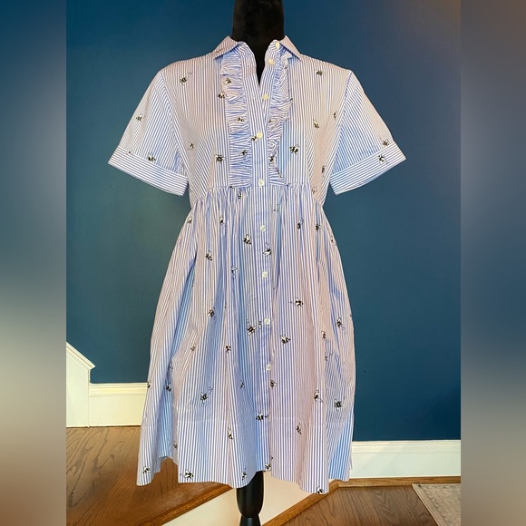 kate spade Dresses & Skirts - 💜Host Pick💜!! Kate Spade Dress, Size Small, White and Blue Stripes with Bee 🐝